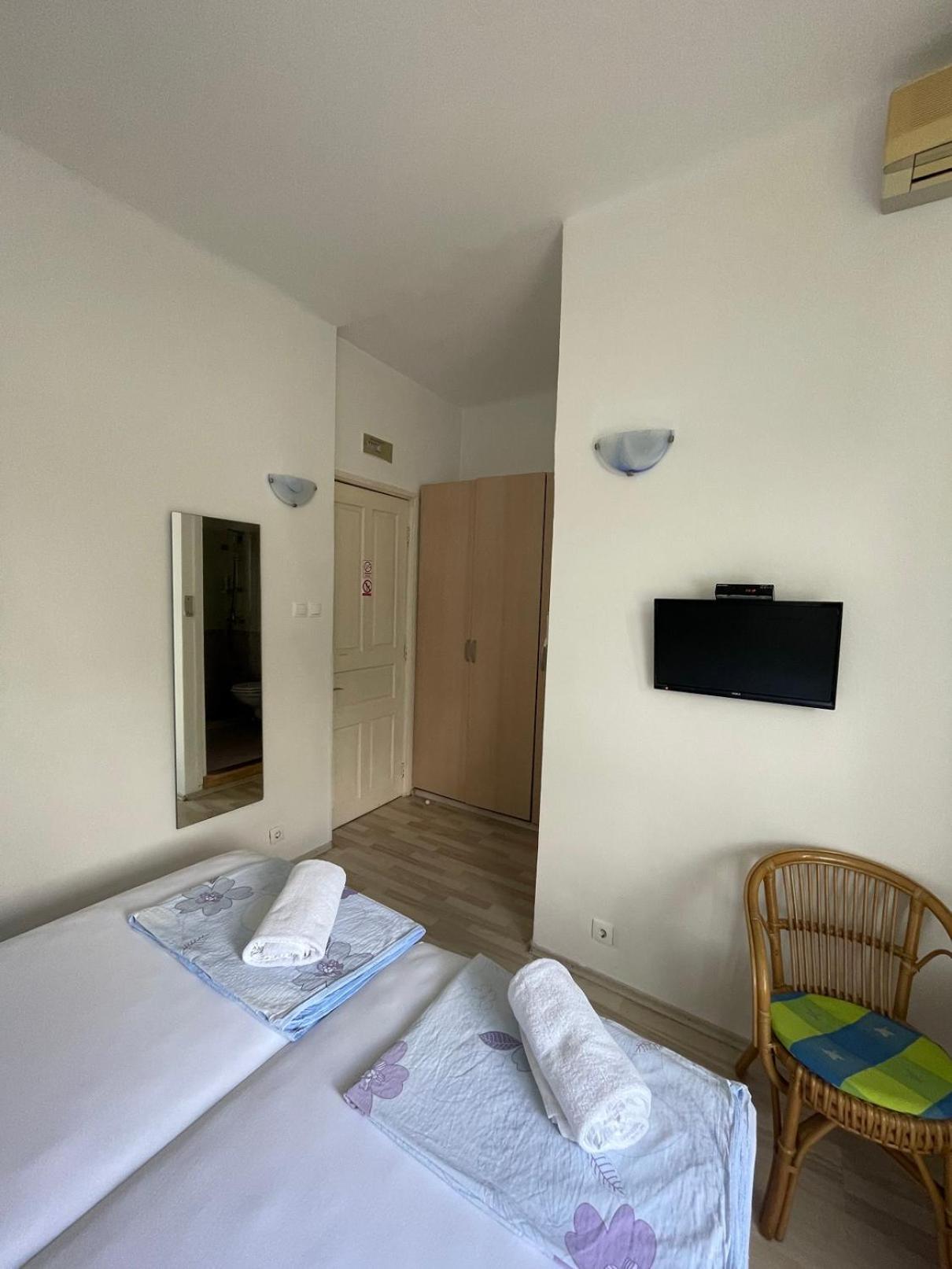 Bed&Breakfast Villa Eva Omisalj Bilik gambar